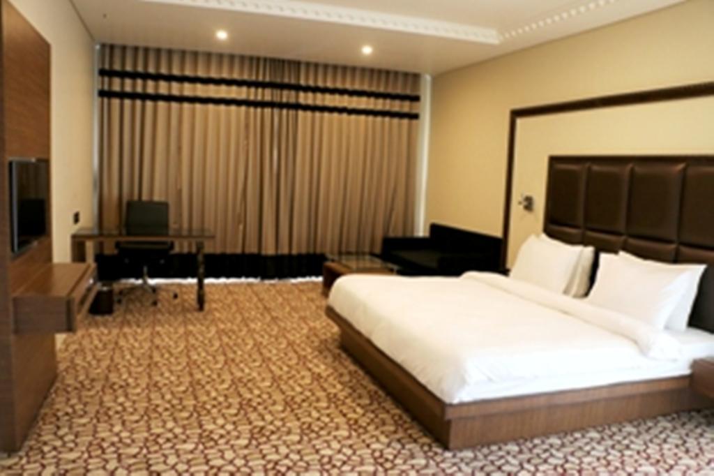 Anjushree Hotell Ujjain Eksteriør bilde
