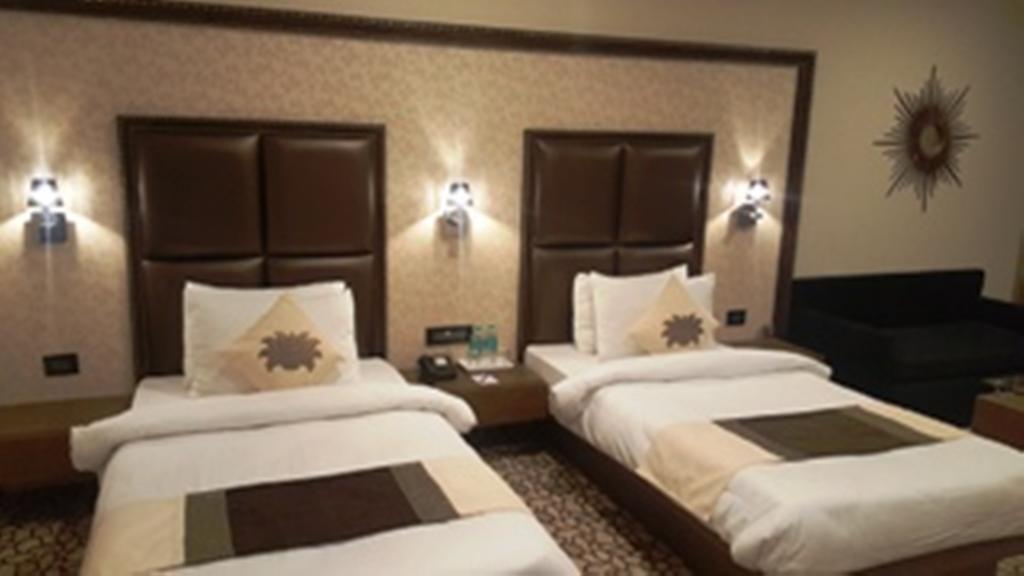 Anjushree Hotell Ujjain Eksteriør bilde