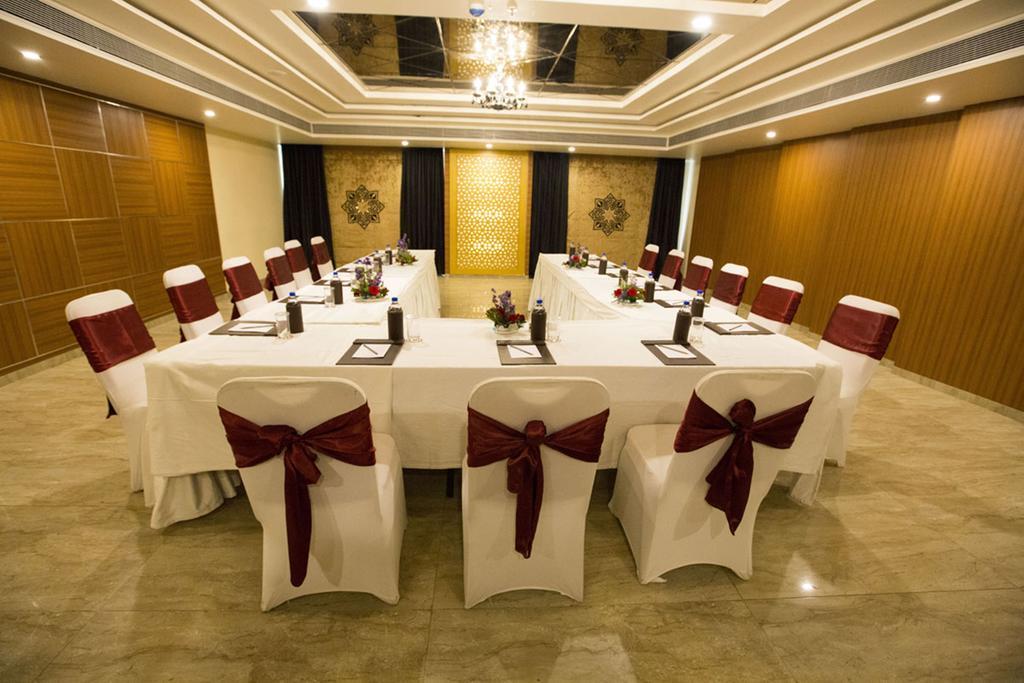 Anjushree Hotell Ujjain Eksteriør bilde