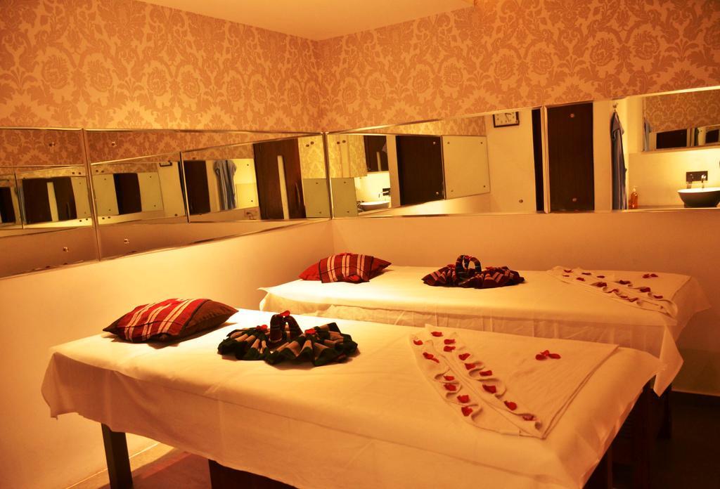 Anjushree Hotell Ujjain Eksteriør bilde