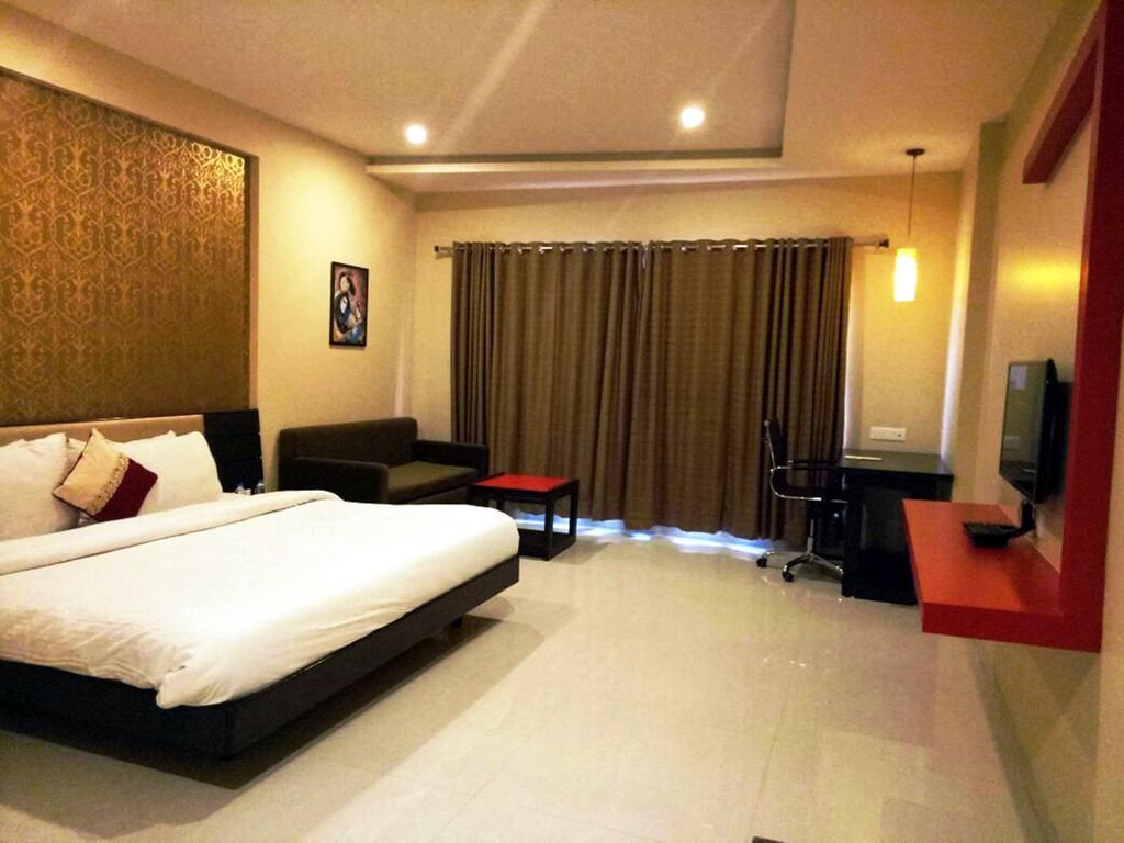 Anjushree Hotell Ujjain Eksteriør bilde