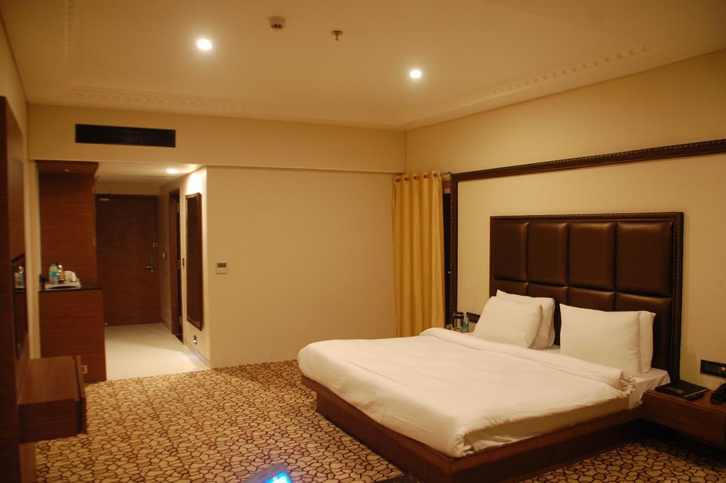 Anjushree Hotell Ujjain Eksteriør bilde
